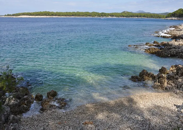 In 14957 * Veli Lošinj