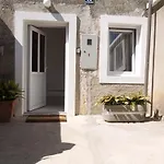 In 14957 Apartment *